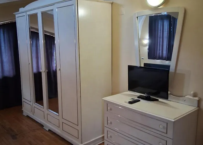 семеен пролет Sjoemen